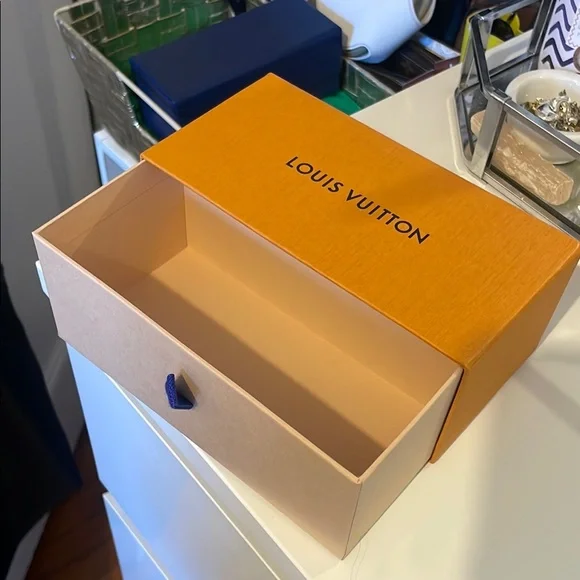 Louis Vuitton Orange and Blue Box - Picture 2 of 5